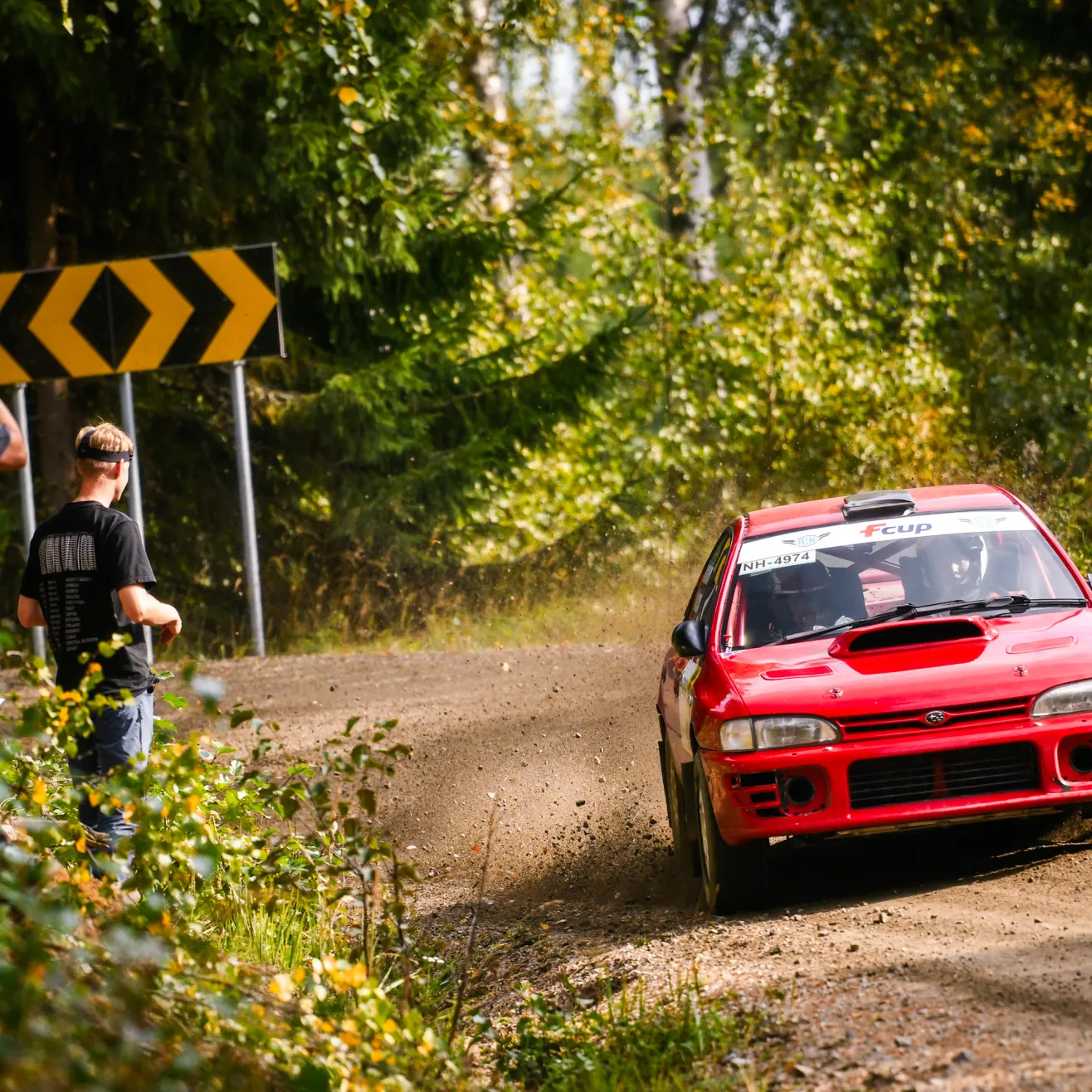 Pekka Karjalainen ja kartanlukija Riikka Hokkanen starttaavat Revontuli-ralliin nelivetojen kärkipaikalta. Kuva: Taneli Niinimäki / AKK.