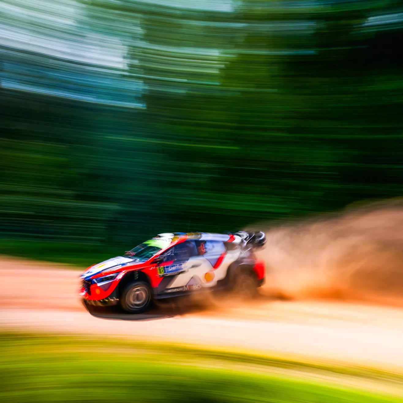 Ott Tänak vauhdissa. Kuva: Hyundai Motorsport.