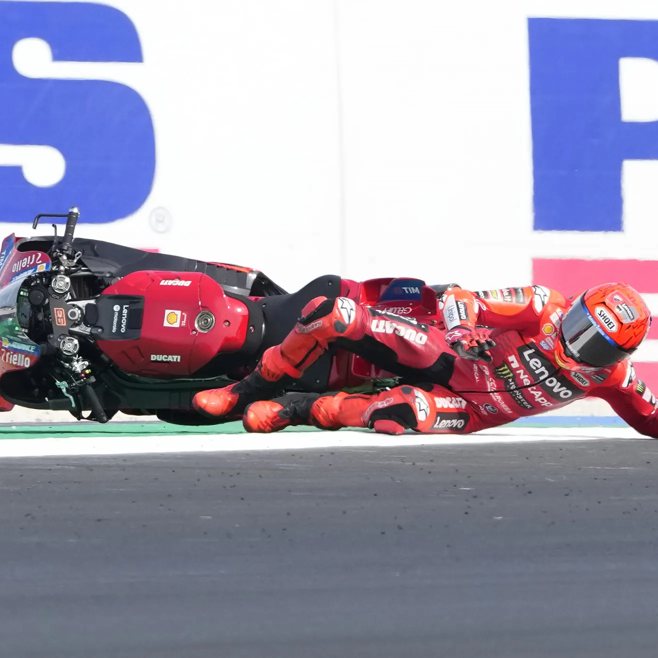 MotoGP. Nahkapuku