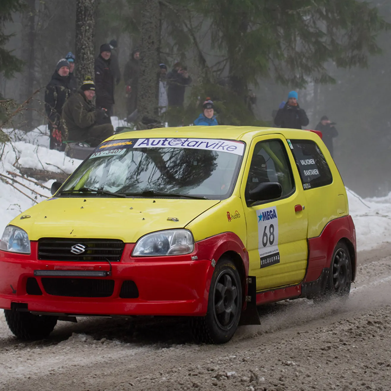Nico Valkonen ajoi toiseen luokkavoittoonsa ja johtaa maksimipistein Autotarvike Rallisarjaa. Kuva Kiia Kajala.