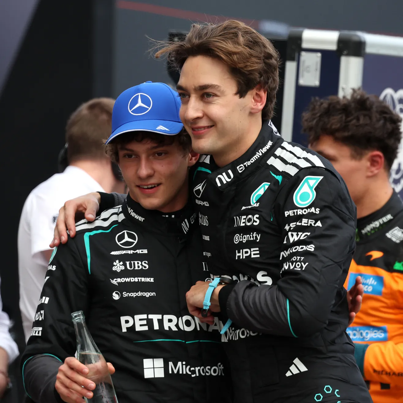 George Russel ja Kimi Antonelli. Kuva Mercedes