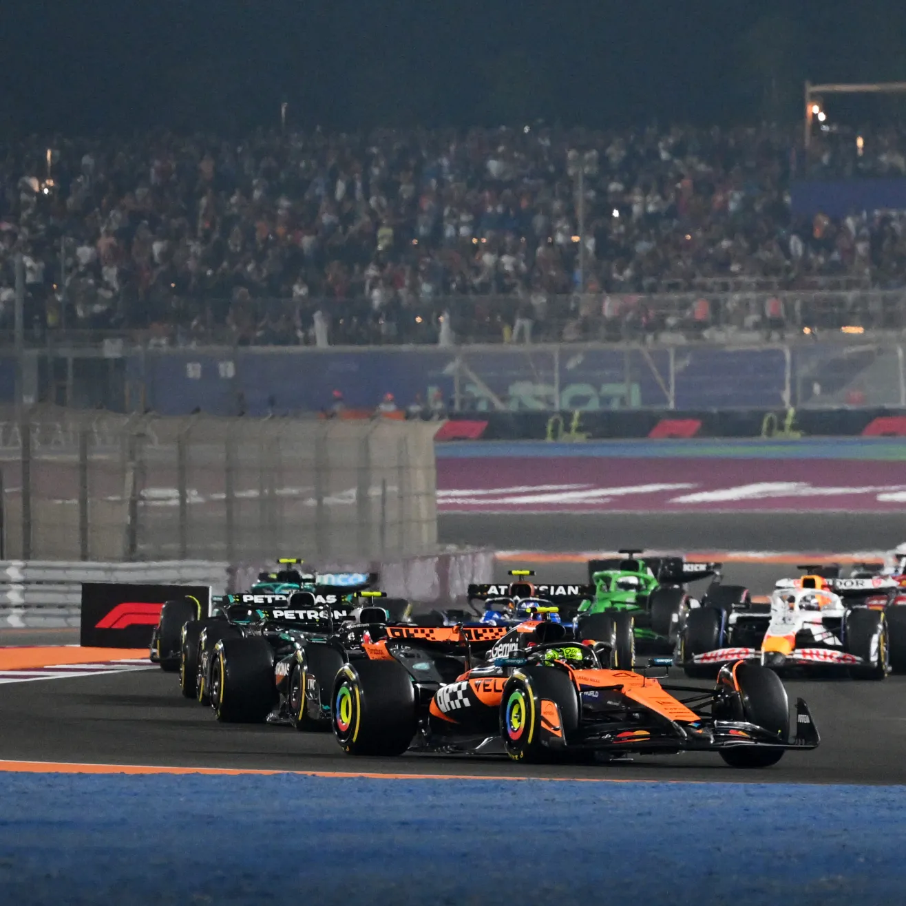 McLaren Kuva: Red Bull