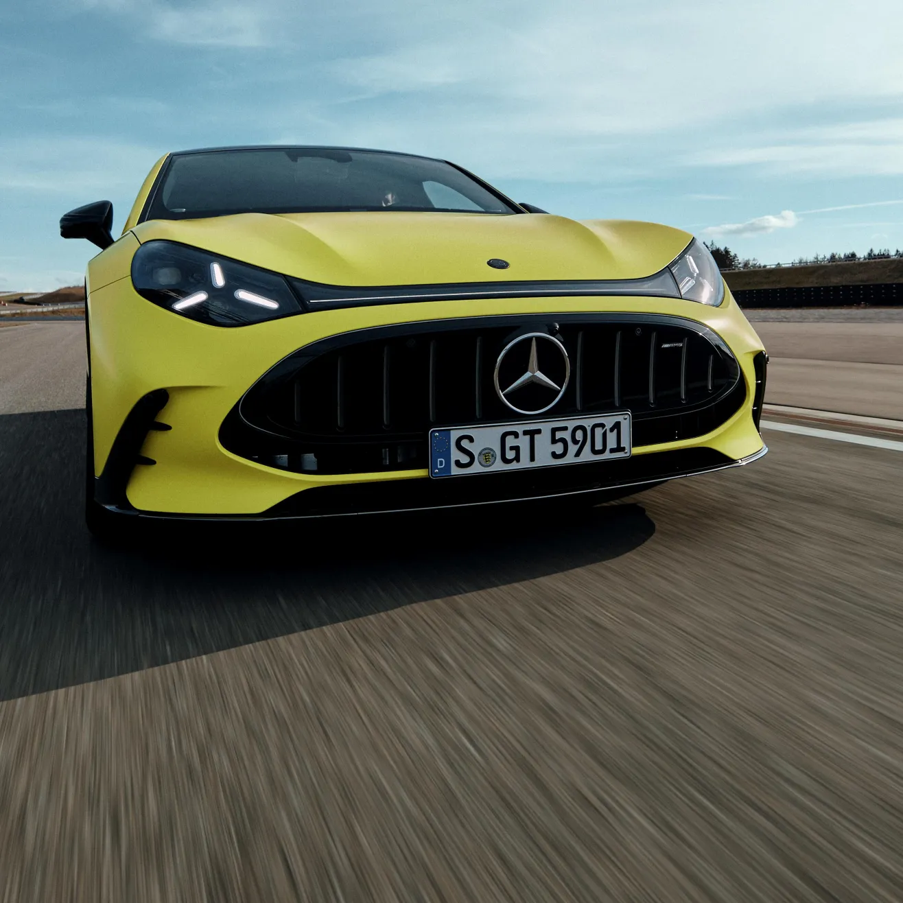 Mercedes-AMG GT 4door Coupé. Kuva Mercedes AMG