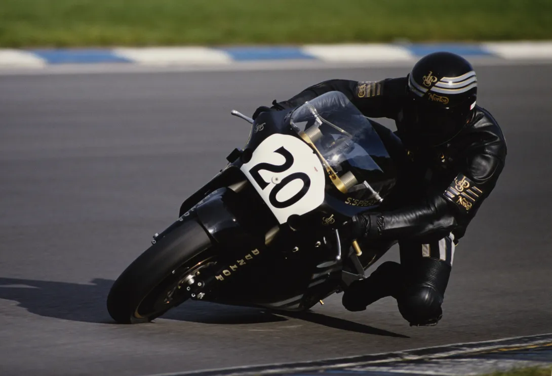 Norton RCW588