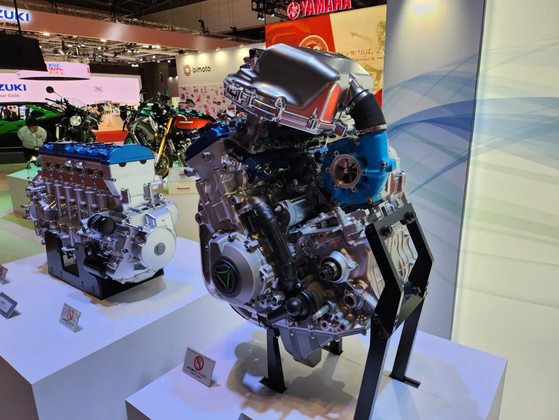 Tokion autonäyttely